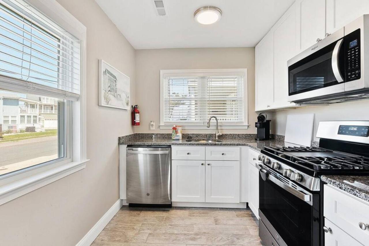 Spectacular 3 Bedroom Condo One Block To The Beach Brigantine Buitenkant foto