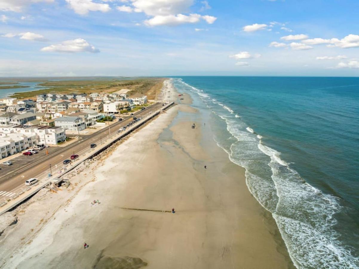 Spectacular 3 Bedroom Condo One Block To The Beach Brigantine Buitenkant foto